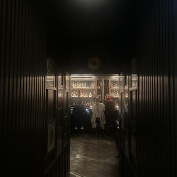 Oak & Coal - Hallway leading to bar space - Japanese Near Me - Costa Mesa, California