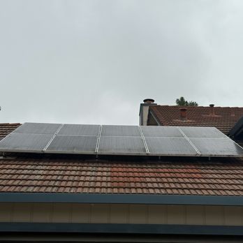 Solar Panel Cleaning Pros - Solar panels, before, dirty - Solar Panel Cleaning Near Me Solar Panel Cleaning Pros - Solar panels, before, dirty - Solar Panel Cleaning Near Me