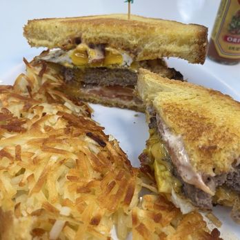 Moo Moo's Burger Barn - Breakfast moo - Burgers Near Me - Stockton, California Moo Moo's Burger Barn - Breakfast moo - Burgers Near Me - Stockton, California