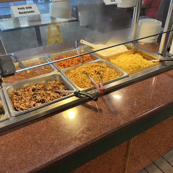 Great Wall - Fried rice, rice, chow main peanut chicken and pork and mushrooms - Chinese Near Me - Cadillac, Michigan