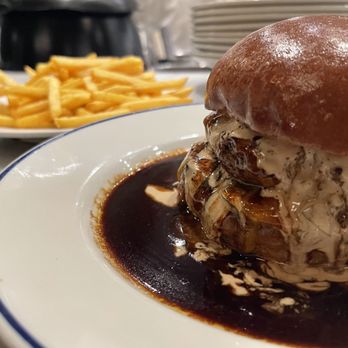 Petit Trois - Big Mec - French Near Me - Sherman Oaks, California