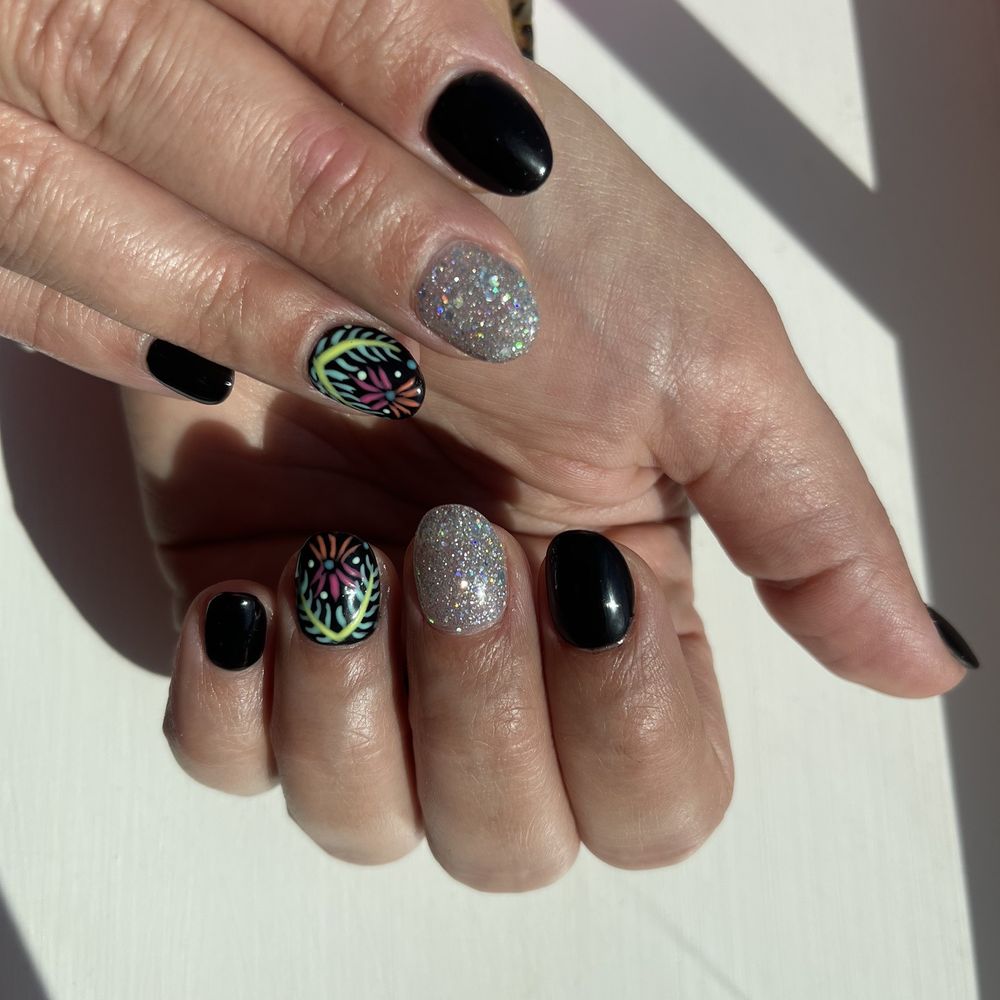 Luna Divina - Nail art GelX - by Cindy - Nail Salons Near Me - Hockessin, Delaware Luna Divina - Nail art GelX - by Cindy - Nail Salons Near Me - Hockessin, Delaware
