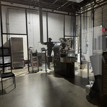 Hando Coffee Bar - In-house roasting room - Coffee & Tea Near Me - Manvel, Texas