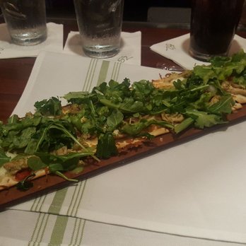 Seasons 52 - Chicken pesto flat bread - New American Near Me - Altamonte Springs, Florida Seasons 52 - Chicken pesto flat bread - New American Near Me - Altamonte Springs, Florida