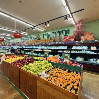 SF SuperMarket - Produce fruit - International Grocery Near Me - Modesto, California