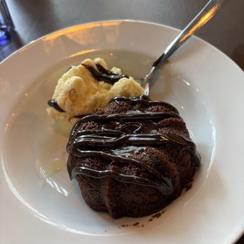 Erie Belle - Chocolate lava ice cream dessert - Seafood Near Me - Kincardine, Ontario Erie Belle - Chocolate lava ice cream dessert - Seafood Near Me - Kincardine, Ontario