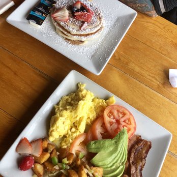 Porter's - Blueberry pancakes, egg combo w/ added tomato & avocado - Salad Near Me - Springdale, Utah