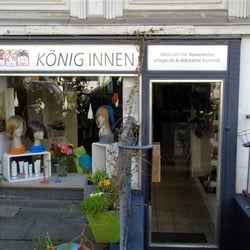 Königinnen - Außansicht