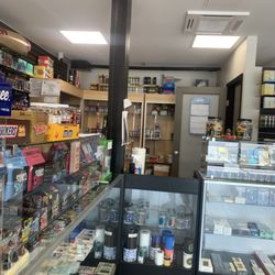 Vapor & Pipes Smoke Shop