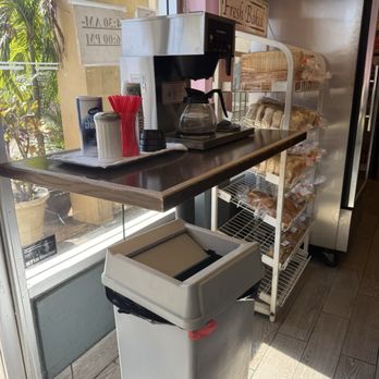 Nanding's Bakery - Bakeries Near Me - Honolulu, Hawaii