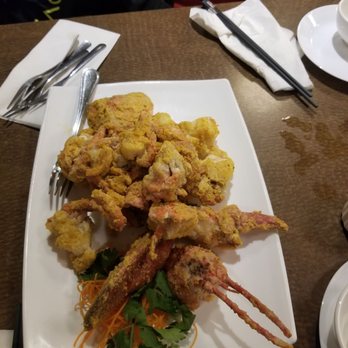 Captain's Catch - Salted egg yolk stir fried lobster - Seafood Near Me - Toronto, Ontario Captain's Catch - Salted egg yolk stir fried lobster - Seafood Near Me - Toronto, Ontario
