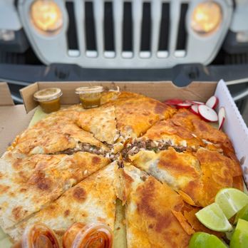 Birrieria La Raza - Birria Pizza - Food Trucks Near Me - Irvine, California Birrieria La Raza - Birria Pizza - Food Trucks Near Me - Irvine, California