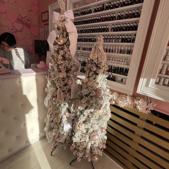 Studio Nail Bar - Merry Pink Christmas - Nail Salons Near Me - Burbank, California
