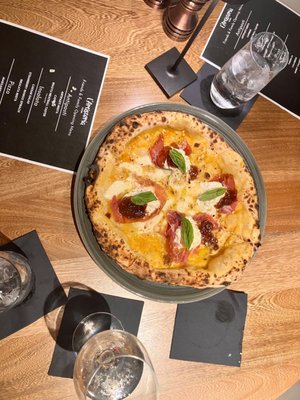 L'Artisteria Pizzeria by null