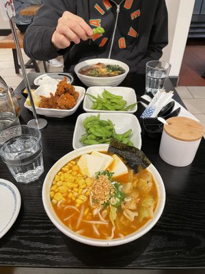 Torraku Ramen - Lombard by null