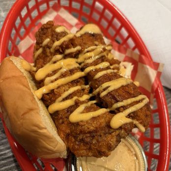 Birdies Hot Chicken - Chicken sandwich - Chicken Wings Near Me - Providence, Rhode Island