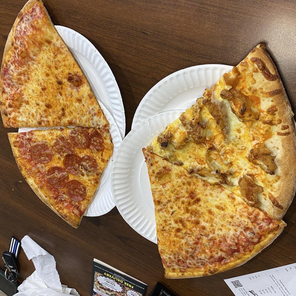 Mario’s Pizza & Pasta - Slice of cheese, pepperoni, and Buffalo chicken - Pizza Near Me - Schenectady, New York