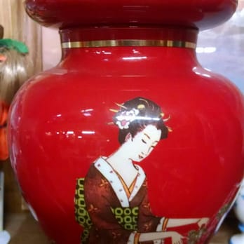 Whoopee Bowl Antique Mall - A neat jar i might snag up the next time I'm in town. - Antiques Near Me - Canutillo, Texas Whoopee Bowl Antique Mall - A neat jar i might snag up the next time I'm in town. - Antiques Near Me - Canutillo, Texas