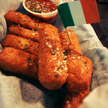 Wee Pub North - Cheese Sticks - Pubs Near Me - Brunswick, Georgia