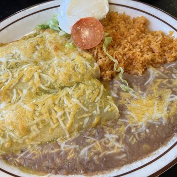 Los Gallos Mexican Restaurant - 3 Enchilada Zuisas Combo - Mexican Near Me - Fallon, Nevada Los Gallos Mexican Restaurant - 3 Enchilada Zuisas Combo - Mexican Near Me - Fallon, Nevada