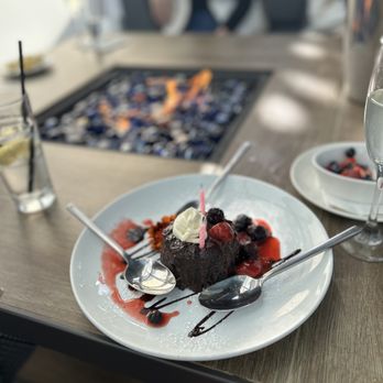 zinc@shade - New American Near Me - Manhattan Beach, California zinc@shade - New American Near Me - Manhattan Beach, California