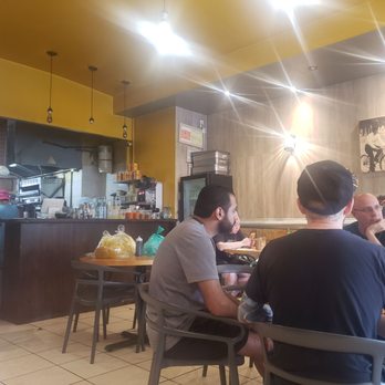 Com Tam Ninh Kieu - A full house in a Wednesday afternoon - Vietnamese Near Me - Bronx, New York Com Tam Ninh Kieu - A full house in a Wednesday afternoon - Vietnamese Near Me - Bronx, New York