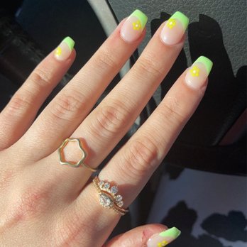 Lotus Nail Spa - Nail Salons Near Me - Hamilton, Ohio