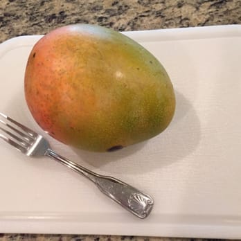 Kapaa Farmers Market - Ripe Mango - Farmers Market Near Me - Kapaa, Hawaii Kapaa Farmers Market - Ripe Mango - Farmers Market Near Me - Kapaa, Hawaii