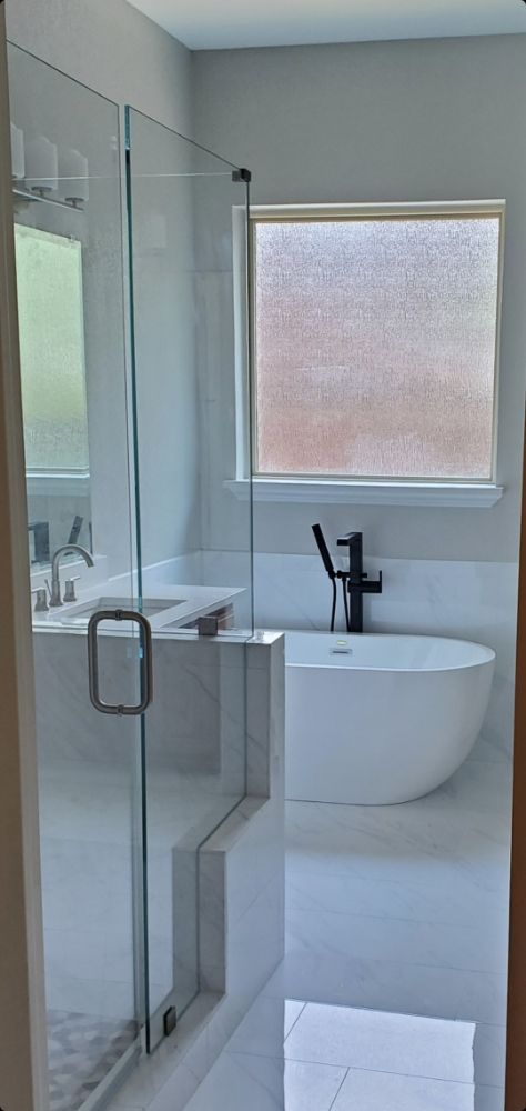 Slide of Luna General Contractors