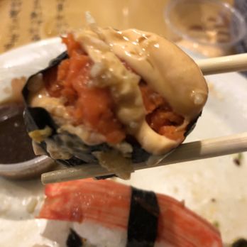 Teppanyaki Buffet - spicy tuna and a kani nigiri - Buffets Near Me - Hollywood, Florida