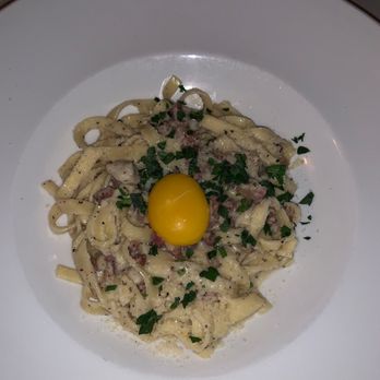 Sal's Trattoria - Fettuccini Carbonara - Italian Near Me - Chicago, Illinois