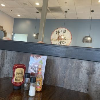 First Watch - Booth view - Breakfast & Brunch Near Me - San Antonio, Texas