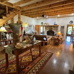 Bear Mountain Lodge