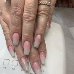 Pink white ombré