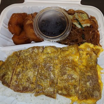 Mama Woo's BBQ - Mini meat jun - Korean Near Me - Honolulu, Hawaii