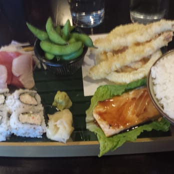 Benihana - Beaverton - Sushi Bars Near Me - Beaverton, Oregon