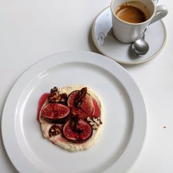 Garden Museum Café - Roast figs and an espresso