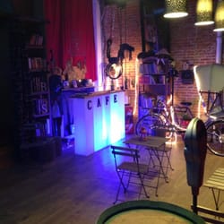 Kubik Fabrik - Hall de entrada