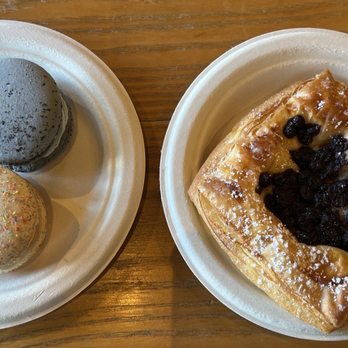 Bakers & Baristas - pastry, a blueberry with Earl Grey macros and the comfort macros - Coffee & Tea Near Me - Artesia, California Bakers & Baristas - pastry, a blueberry with Earl Grey macros and the comfort macros - Coffee & Tea Near Me - Artesia, California
