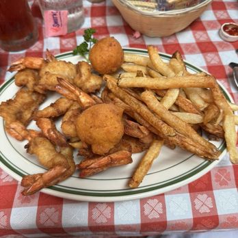S. & D. Oyster Company - Fried Shrimp - Seafood Near Me - Dallas, Texas S. & D. Oyster Company - Fried Shrimp - Seafood Near Me - Dallas, Texas