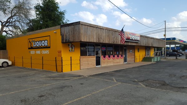 SUNSET LIQUOR - Updated June 2026 - 100 S Harborth Ave, Three Rivers ...
