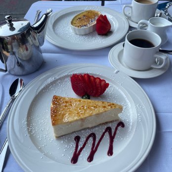 Le Canard-Enchaine - French Near Me - Kingston, New York