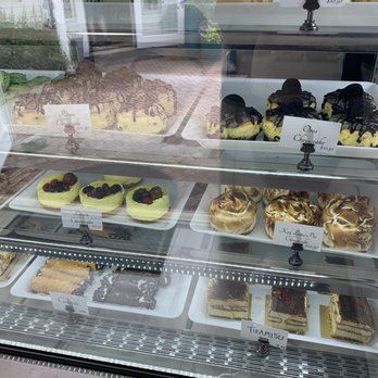 Flavia's - Patisserie/Cake Shop Near Me - Blowing Rock, North Carolina