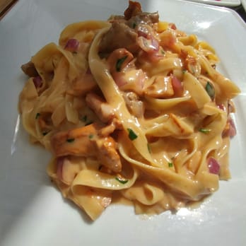 Restaurant Pizzeria Corallo - Tagliatelle with chanterelle - Italian Near Me - Rangsdorf, BB Restaurant Pizzeria Corallo - Tagliatelle with chanterelle - Italian Near Me - Rangsdorf, BB