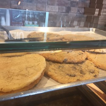HappyCakes Cupcakery - The cookies are the size of a plate! - Bakeries Near Me - Morehead City, North Carolina HappyCakes Cupcakery - The cookies are the size of a plate! - Bakeries Near Me - Morehead City, North Carolina