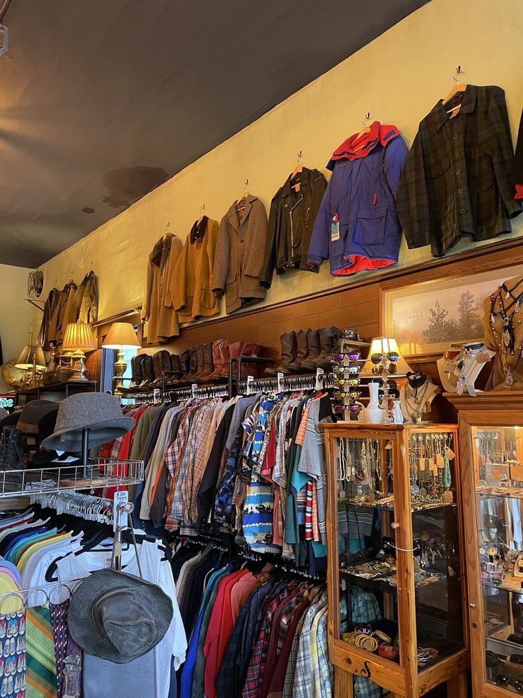 Average Joe's Vintage Collective Logo