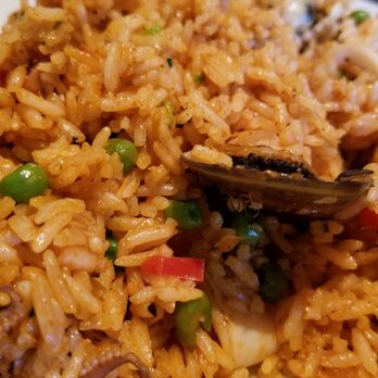 Lola's Peruvian Restaurant - Arroz con mariscos aka Peruvian Paella. Yummmmmm - Latin American Near Me - Glendale, California Lola's Peruvian Restaurant - Arroz con mariscos aka Peruvian Paella. Yummmmmm - Latin American Near Me - Glendale, California
