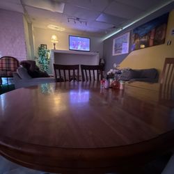 Las Gidi- Nigerian/African Foods - Waiting/eating area