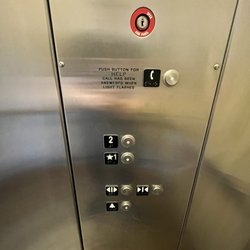 REI - REI Biltmore Park Town Square Elevator