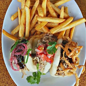 Ama Ama Restaurant - Pulled pork sliders - New American Near Me - Kapolei, Hawaii